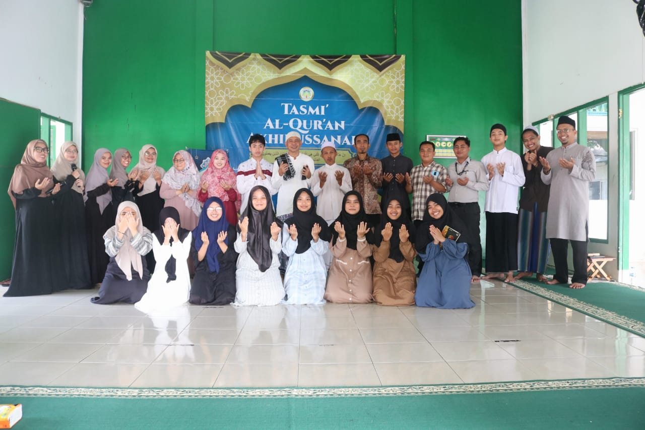 Deg-degan tapi Penuh Makna: Perjalanan Tasmi’ Akhirussanah Santri SMA Peradaban